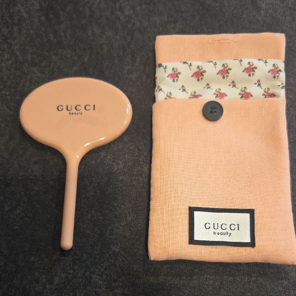 Gucci Beauty Mirror with Peach Floral Pouch GWP